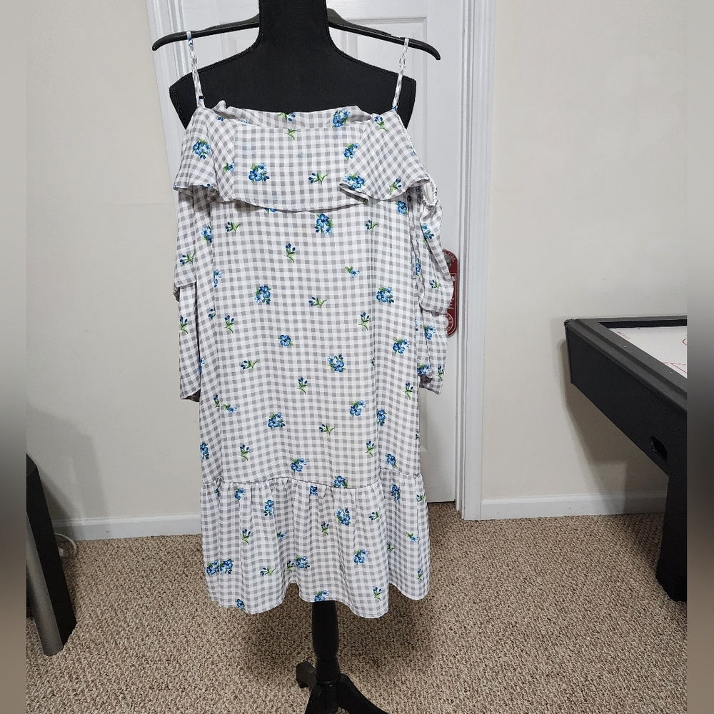 Skies are Blue off the shoulder, blue, white and gray, size L dress